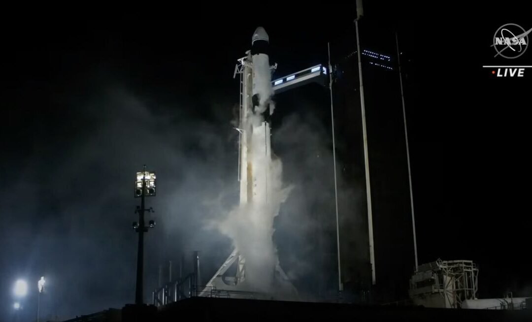 SpaceX scrubs Crew-6 astronaut launch to space station