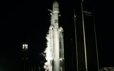 SpaceX Falcon Heavy rocket aborts triple satellite launch at last minute