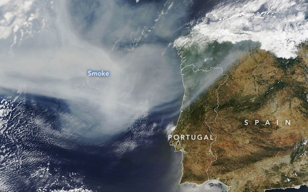 Canadian wildfire smoke chokes US midwest, reaches Europe (satellite photos)