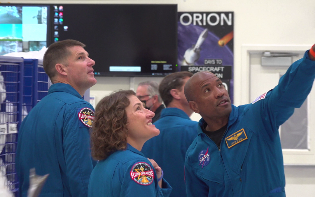 Artemis II crew visit spacecraft