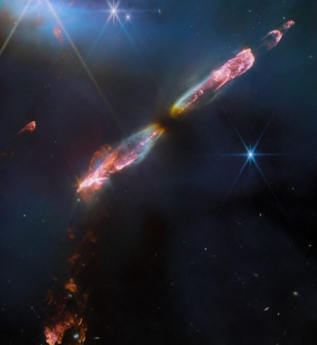 Webb captures an infant star’s outflow 