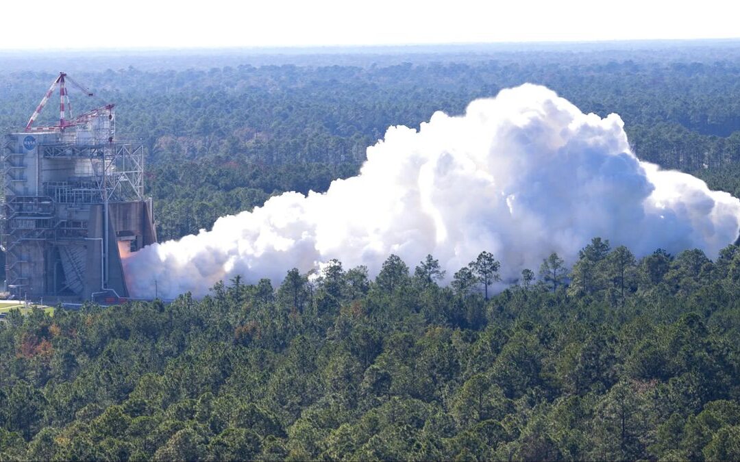 NASA tests new kind of Artemis moon-rocket engine in dramatic ‘hot fire’ test (video)