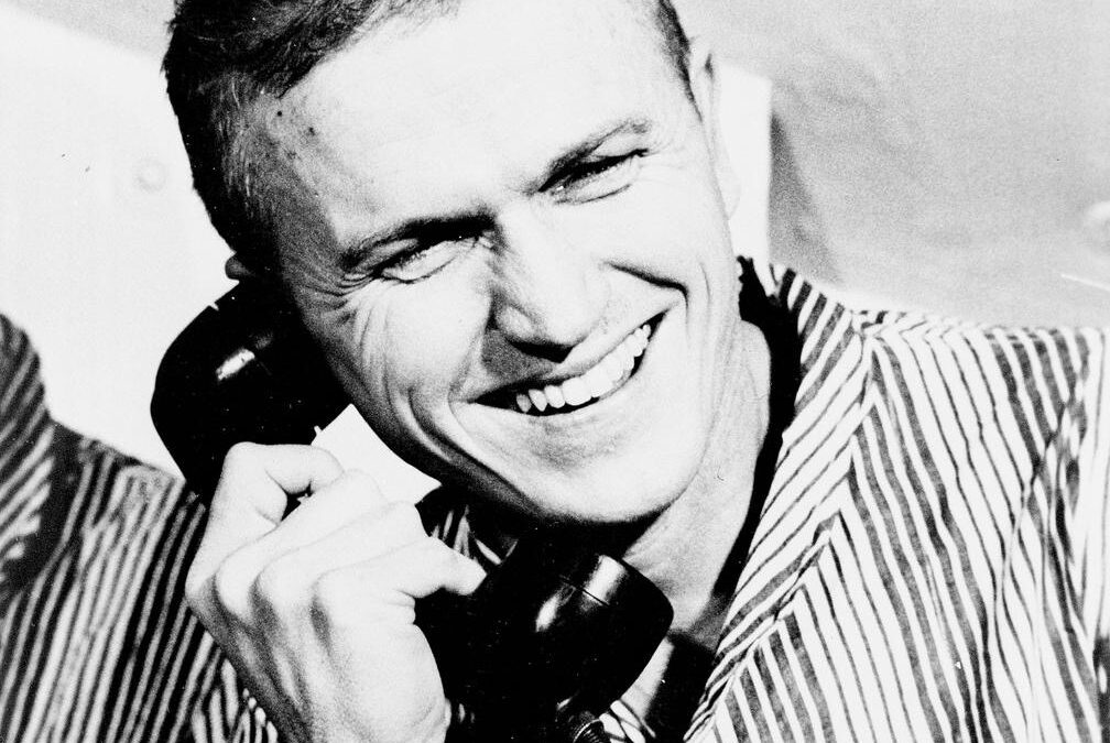 Frank Borman fell in love with flight and that led him to the stars