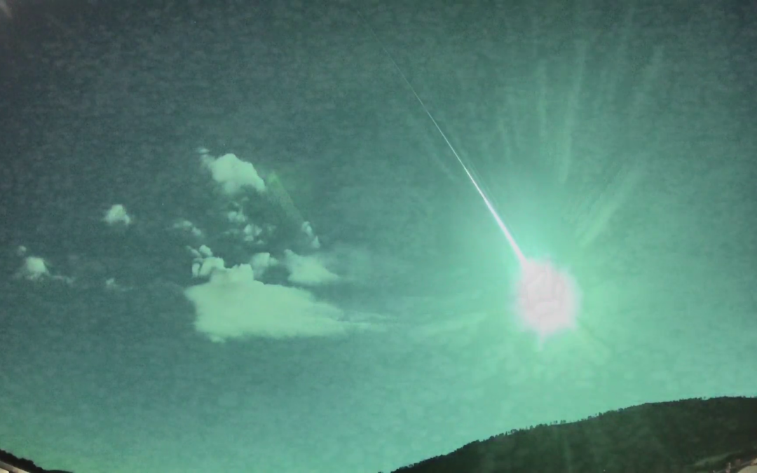 Stunning meteor captured by ESA's fireball camera in Cáceres, Spain