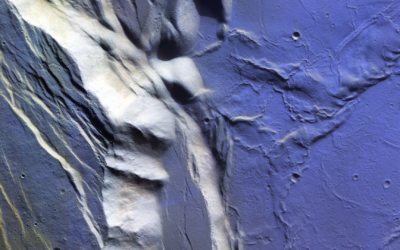Frosty volcanoes discovered in Mars’s tropics