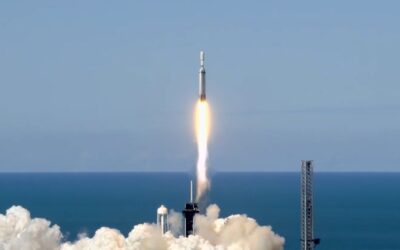 Powerful GOES-U weather satellite launches to orbit atop SpaceX Falcon Heavy rocket (video)