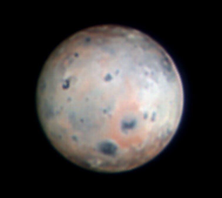 Volcanic moon Io gets close-up look from Earth observatory