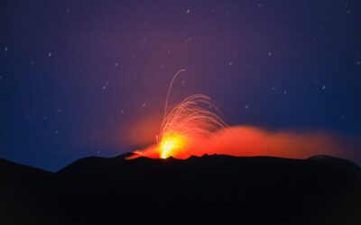 Tale of two trails | Astronomy Magazine